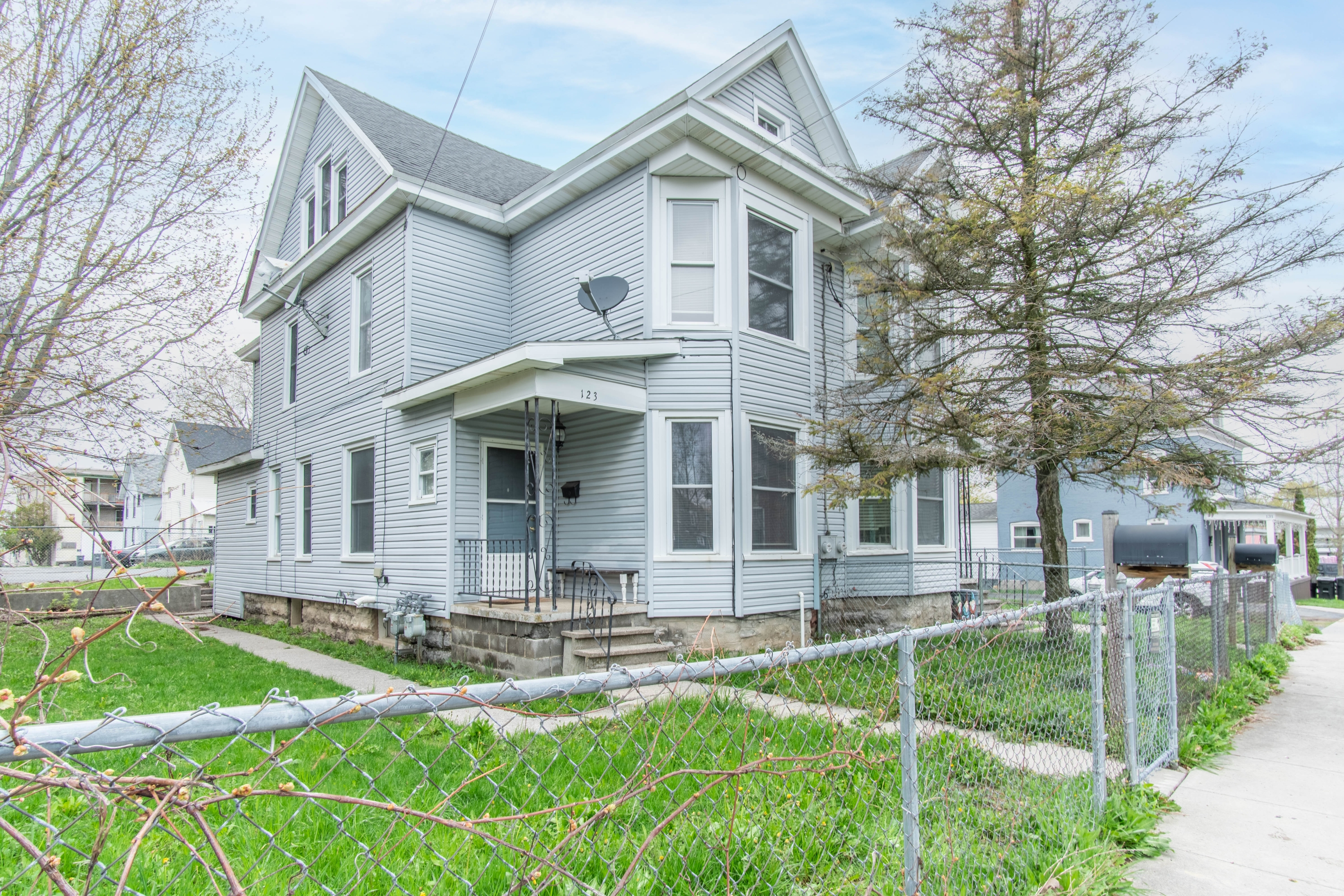 Property thumbnail image